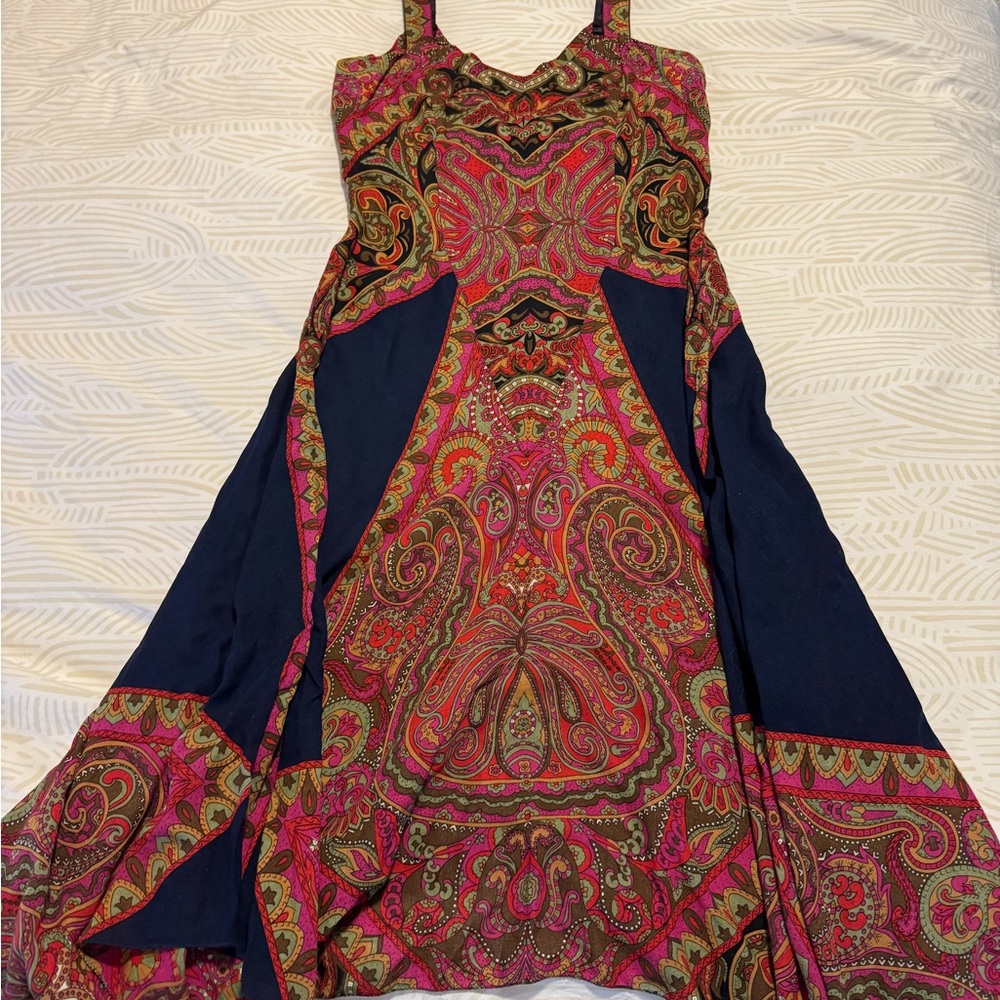 Elegant Paisley Print Dress Nave Size small